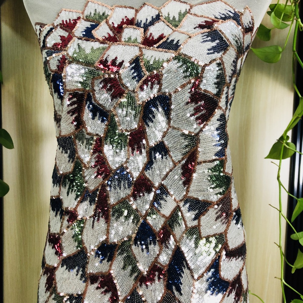 2020 New Beautiful Popular Wholesale Embroidery Sequin Lace Fabric Mesh